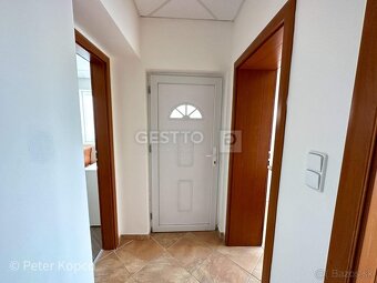 GESTTO | 3-IZBOVÝ ZARIADENÝ „BYT“ NA PRENÁJOM | HRNČIAROVCE - 10