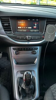 Opel Astra 1,4Turbo - 10