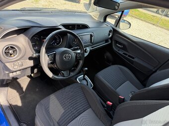 Toyota Yaris 1.5 Hybrid Live e-CTV,75KW.A1.5d.Kamera,Navy..1 - 10