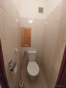 ⌂ Prenájom 2-izbový byt s balkónom 56 m2 Prievidzská Handlov - 10