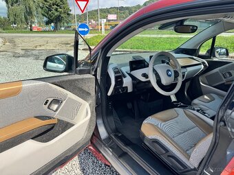 BMW i3 REX BENZÍN PHEV - 10
