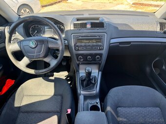 Škoda Octavia 1.6 Tour II - 10