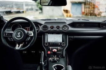 FORD MUSTANG SHELBY GT350 - 10