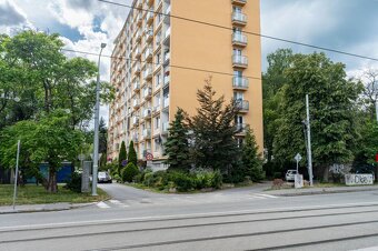 NA PREDAJ- 1-IZBOVÝ INVESTIČNÝ BYT, UL. BOŽENY NEMCOVEJ,SEVE - 10