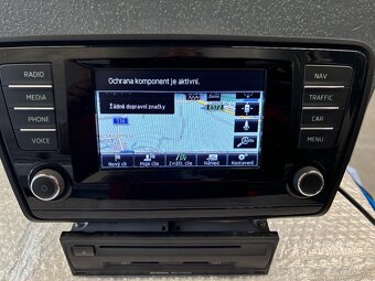 skoda octavia 3 radio amundsen navi - 10