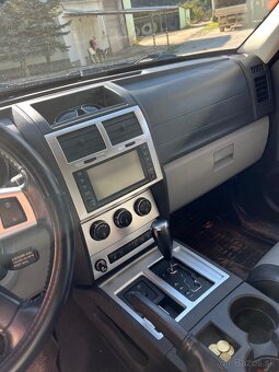 Dodge Nitro 2,8 crd - 10