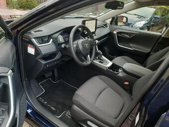 Toyota rav4 2,5 hybrid -lift naj 28 tis km 9/2023 - 10
