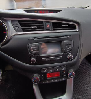 Predám KIA Ceed Kombi - 10