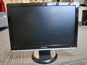 LCD monitor SAMSUNG GH22WS - 10
