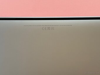 MacBook Pro 13 M1 8GB / 256GB - 10