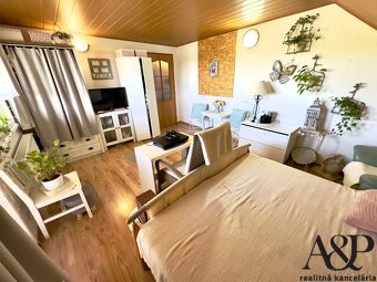 4 IZBOVÝ RD S GARÁŽOU, POZEMOK 960M2, BREZOVÁ POD BRADLOM - 10