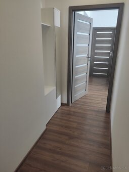 Kompletne zariadený 3-izbovy byt - 10