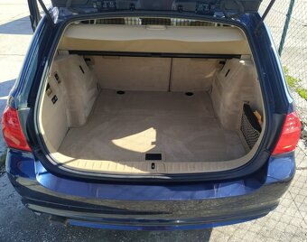 BMW Rad 3 Touring 320D (174 000 km) - 10