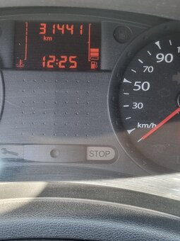 Renault clio - 10