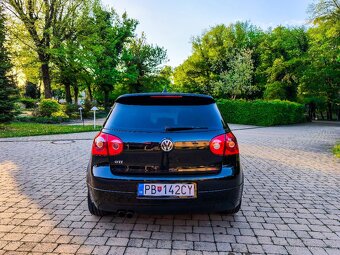 Volkswagen Golf 5 GTI 2.0TFSI 147kw čierna metalíza - 10