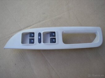 Škoda Octavia 2 dekor interieru - 10