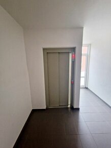 PREDANÉ Na predaj 1 izbový byt s LODŽIOU | Titogradská ulica - 10