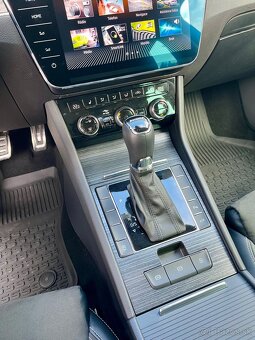 škoda superb style plus black packet - 10