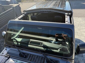 Jeep Wrangler Sahara - 10