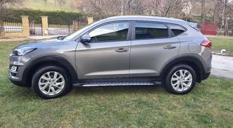 Predám HYUNDAI TUCSON 1.6 Tgdi, benzín 130kw, 4x4 + ťažné - 10