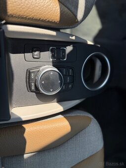 BMW i3 60Ah+REX FULL VÝBAVA 8xDisky - 10