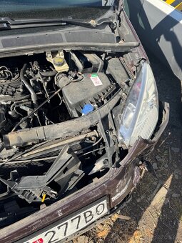 Ford Galaxy 2.0 Titanium r.v. 2010 havarované. - 10