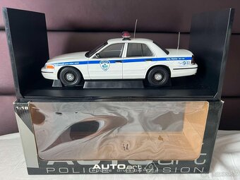 1:18 Autoart, POLICE - 10