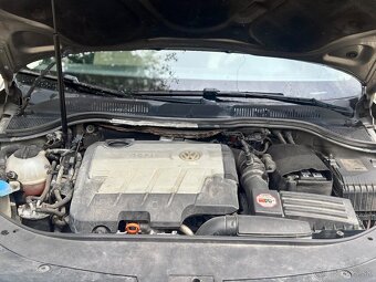 Volkswagen Passat CC 2.0 TDI 4MOTION - 10