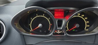 Ford Fiesta 1.4 benzin - 10