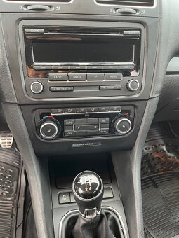 Predám VW Golf 6 tdi 1.6 77kw CR r. 12/2011 - 10