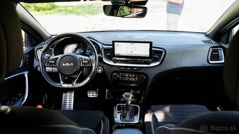 Kia Ceed SW 1.5 T-GDi GT-Line - 10