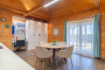 Na predaj dom snov–rodinné sídlo s jazierkom na kúpanie a pa - 10