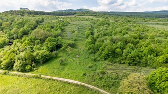 Stavebné pozemky 11 558 m² v atraktívnej lokalite Častá – Pí - 10