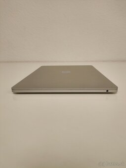 MacBook Pro 2017 | i5 • 8GB • 256GB SSD - 10