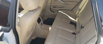 BMW 320 xDrive - 10