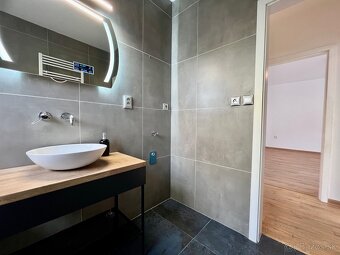 Komplet zrekonštruovaný 3 izb byt 80m2 s balkónom Trnava - 10