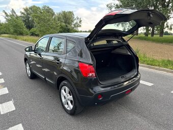 NISSAN QASHQAI 1.6i Nová STK - 10
