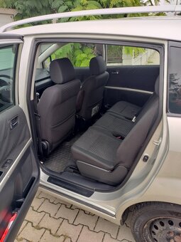 Predám Toyota Corolla Verso - 10