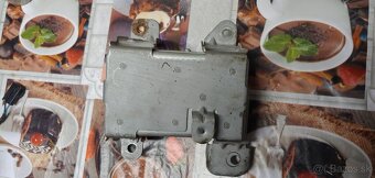 Predam veci z Jeep Zj 5.2 - 10