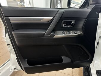 Mitsubishi Pajero 3.2DI-D LWB Instyle A/T - 10