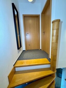 Veľkometrážny 3-izbový mezonetový apartmán v Bešeňovej - 10