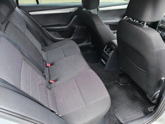Škoda Octavia Combi 1.6TDI - 10