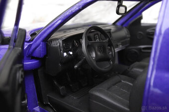 1:18 Dodge Durango - 10