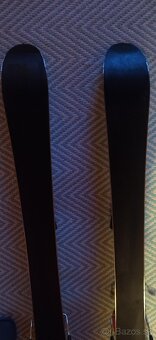 Detské lyže Atomic 90 CM , lyžiarky Rossignol 21,5 - 10