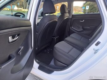 Hyundai i30 1.4 CRDi - 10