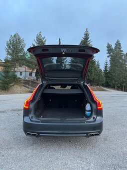 Volvo V90 D5 R-Design AWD - 10