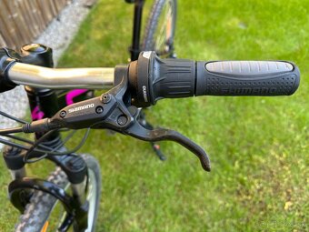 Krásny dievciensky bicykel Specialized Hotrock 24” - 10
