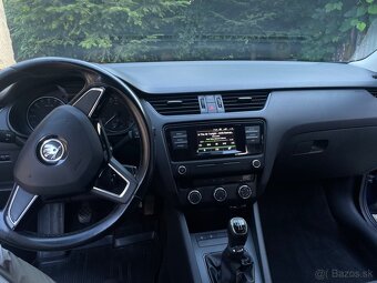 Škoda Octávia 3 combi - 10