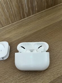 AirPods Pro - 10