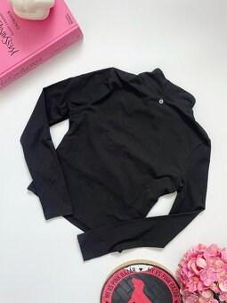 Victoria’s Secret top s výstrihom - 10